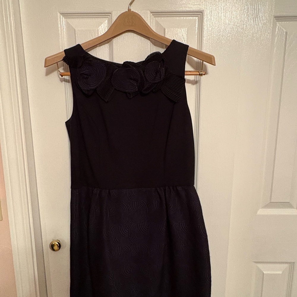 Elegant Black Sleeveless Dress